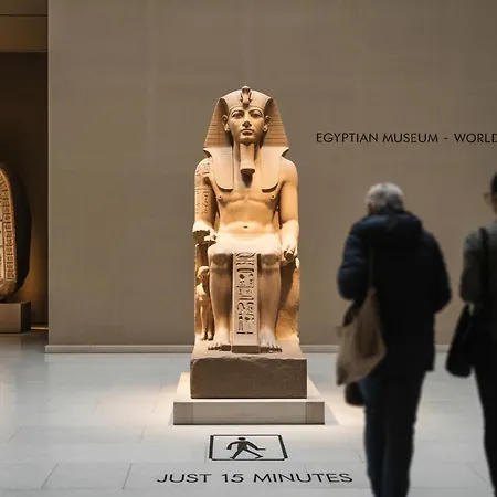 Portico Juvarra 公寓 *