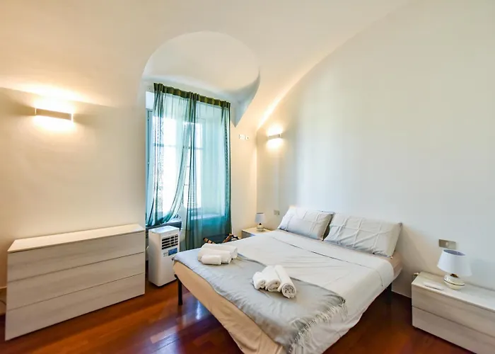 Portico Juvarra アパート トリノ